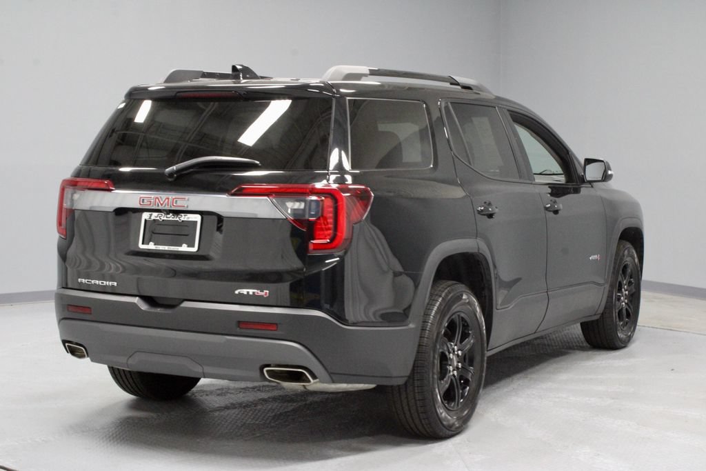 Used 2023 GMC Acadia AT4 w/ Technology Package AWD/4WD image 13