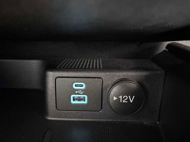 Certified 2022 Ford Escape SE w/ SE Sport Appearance Package image 35