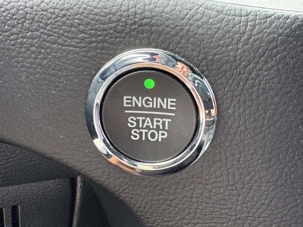 Certified 2024 Ford Edge ST-Line AWD/4WD image 13