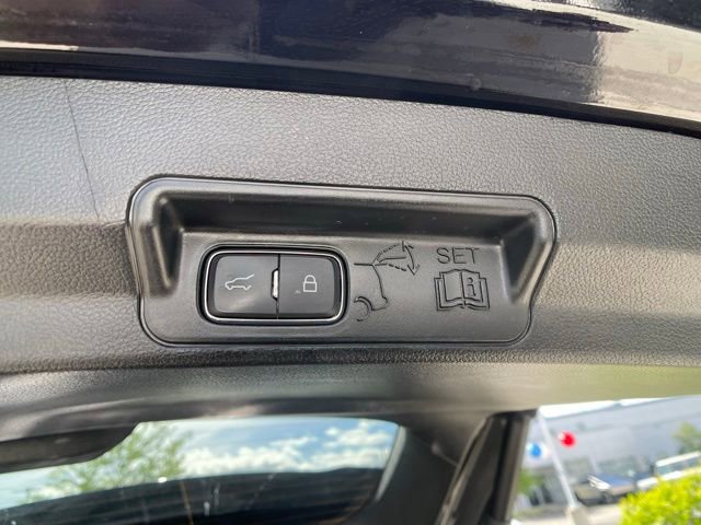 Certified 2022 Ford Explorer XLT AWD/4WD image 39
