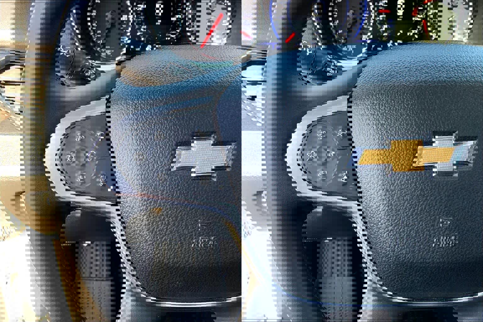 Used 2023 Chevrolet Traverse High Country image 23