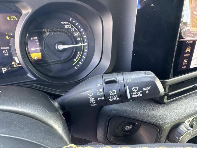 Used 2024 Jeep Wrangler Unlimited AWD/4WD image 23