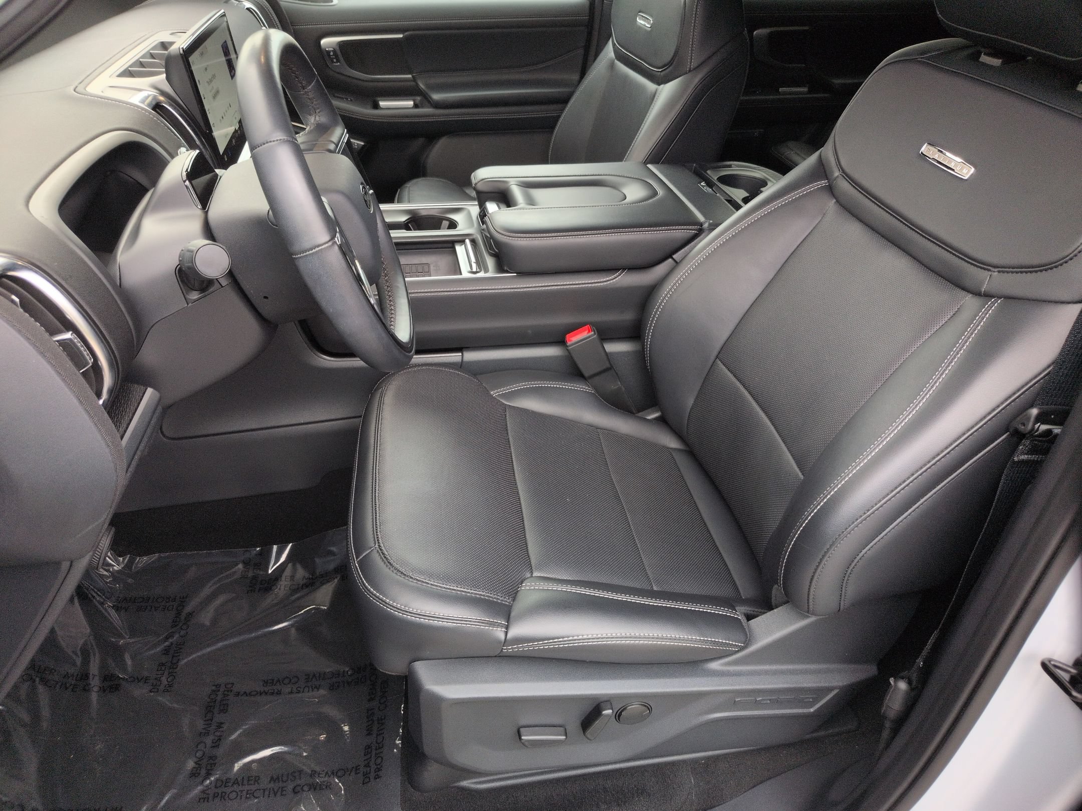 Certified 2025 Ford Expedition Max Platinum w/ Stealth Appearance Package AWD/4WD image 16