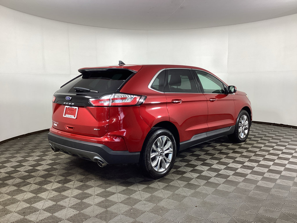 Certified 2024 Ford Edge Titanium AWD/4WD image 2