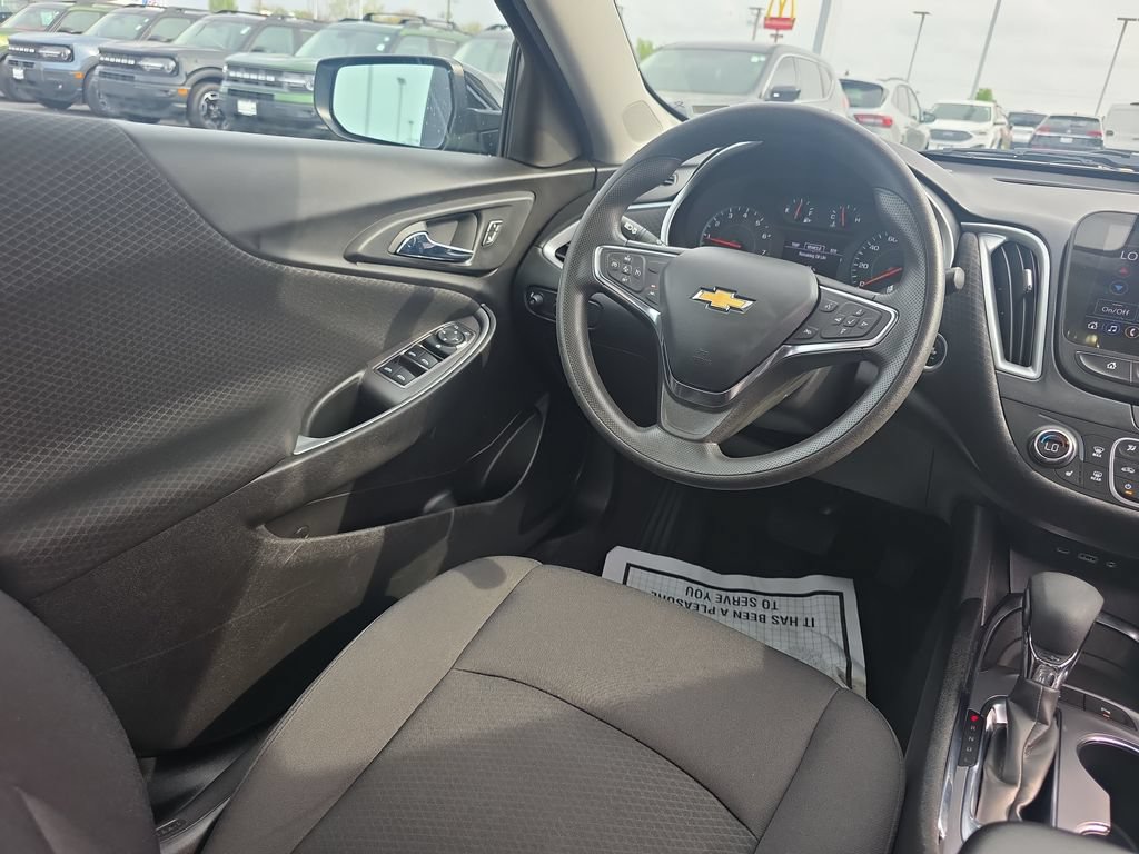 Used 2024 Chevrolet Malibu LT FWD image 21