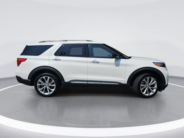 Certified 2023 Ford Explorer Platinum w/ Technology Package AWD/4WD image 2