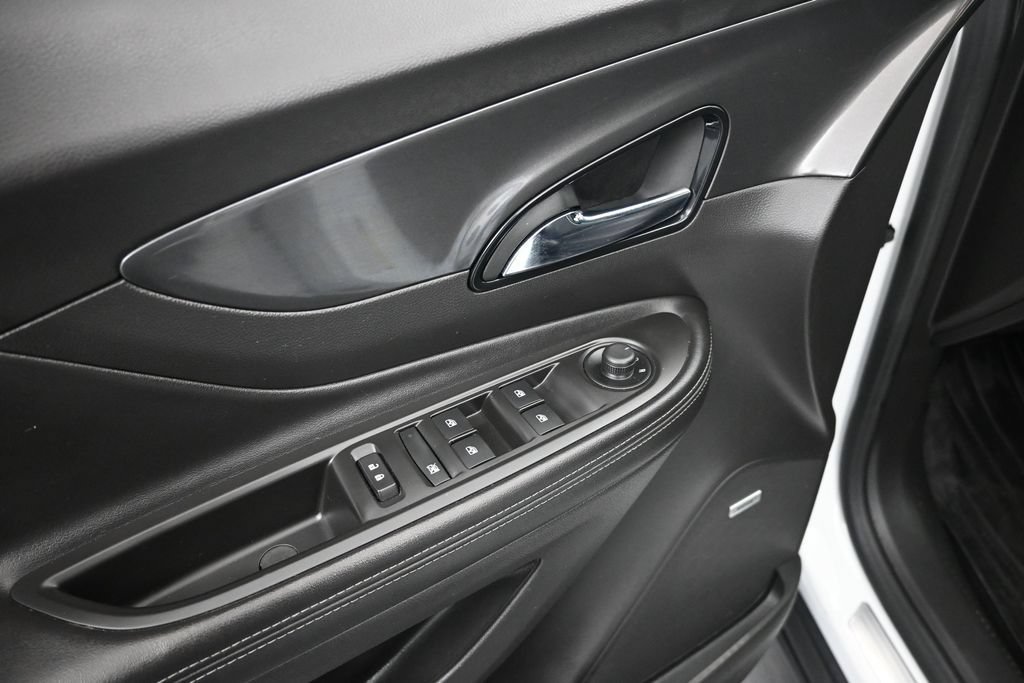 Used 2019 Buick Encore Sport Touring w/ Safety Package AWD/4WD image 10