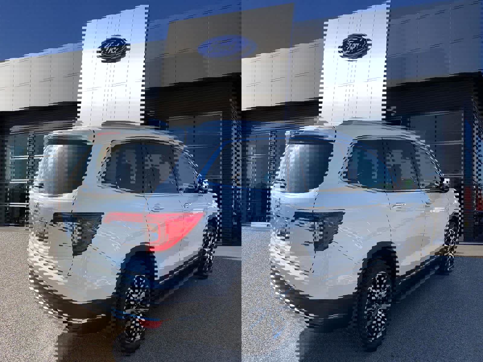 Used 2020 Honda Pilot Touring image 3