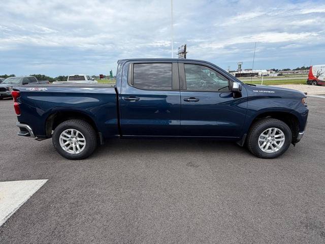 Used 2021 Chevrolet Silverado 1500 LT w/ Bed Protection Package AWD/4WD image 4