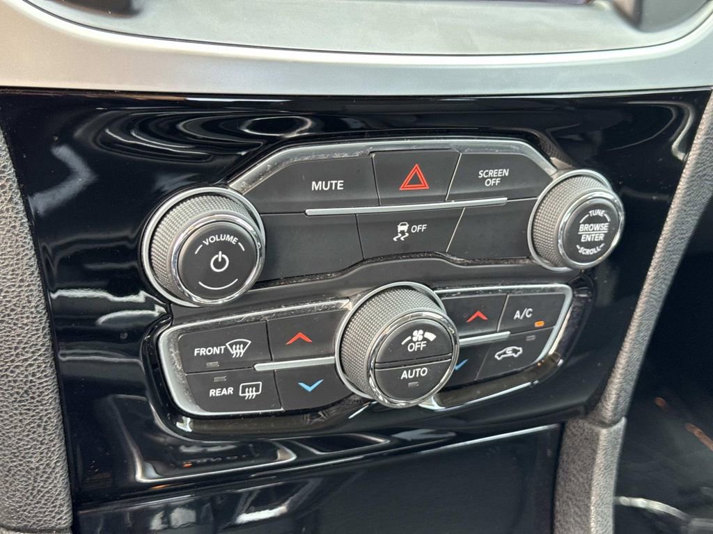 Used 2023 Chrysler 300 Touring image 15