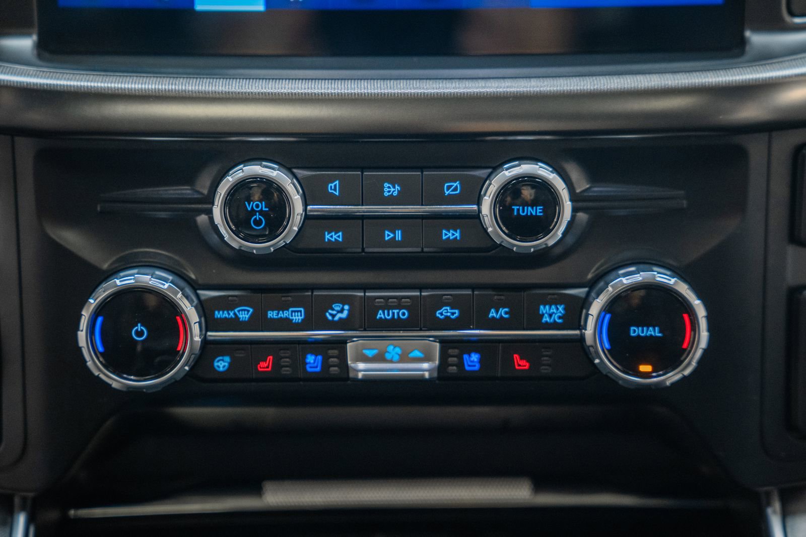 Certified 2023 Ford F150 Platinum image 31