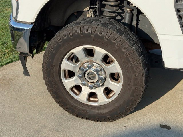Certified 2024 Ford F250 XLT w/ FX4 Off-Road Package AWD/4WD image 4