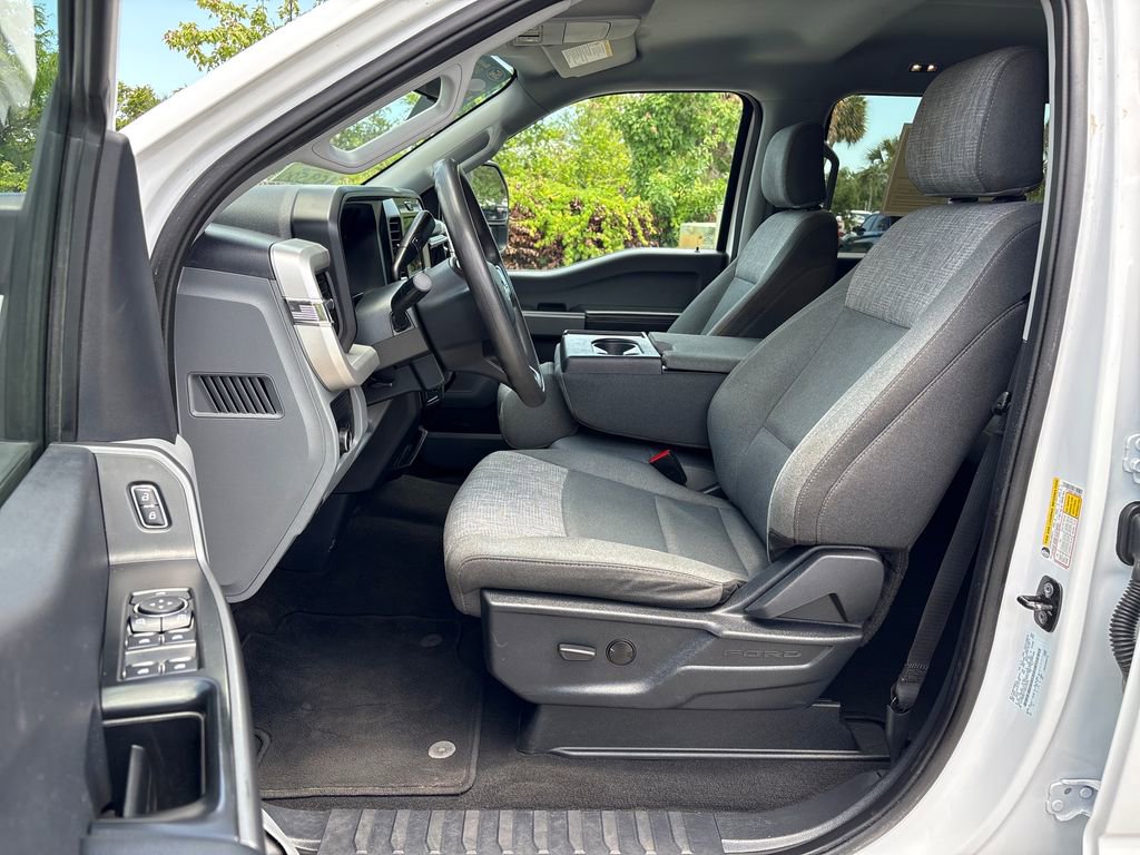 Certified 2025 Ford F250 XLT AWD/4WD image 26