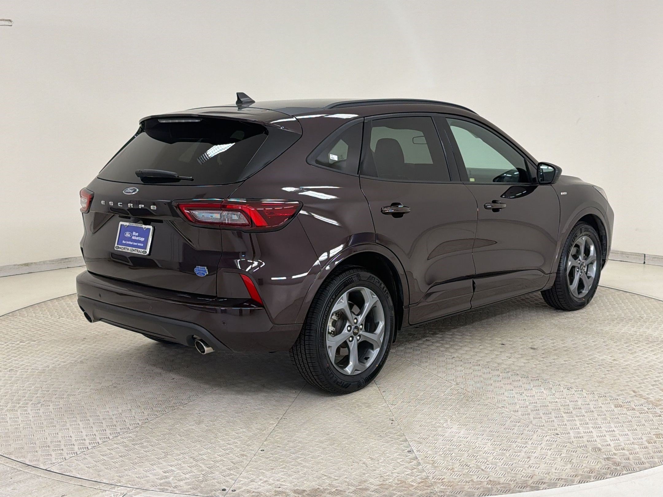 Certified 2023 Ford Escape ST-Line w/ Tech Pack #1 FWD image 9