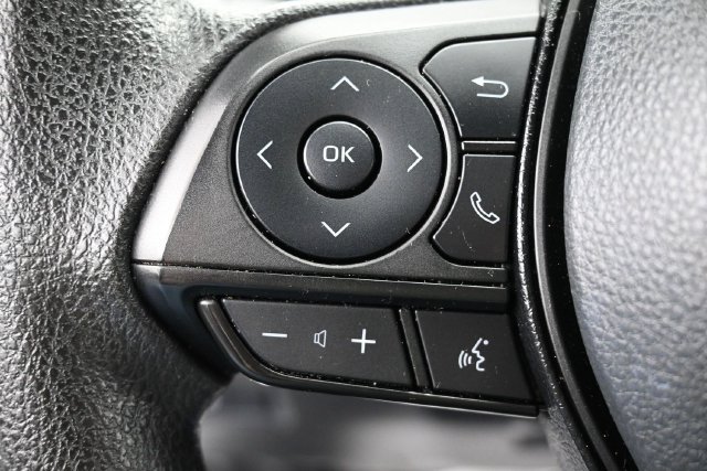 Used 2024 Toyota RAV4 XLE FWD image 16