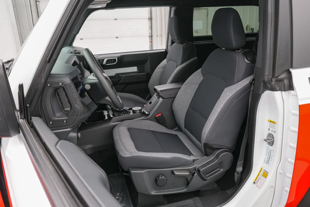 Certified 2025 Ford Bronco 2-Door AWD/4WD image 17