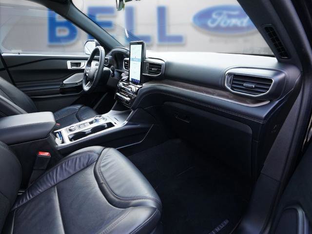Certified 2023 Ford Explorer Platinum w/ Technology Package AWD/4WD image 25