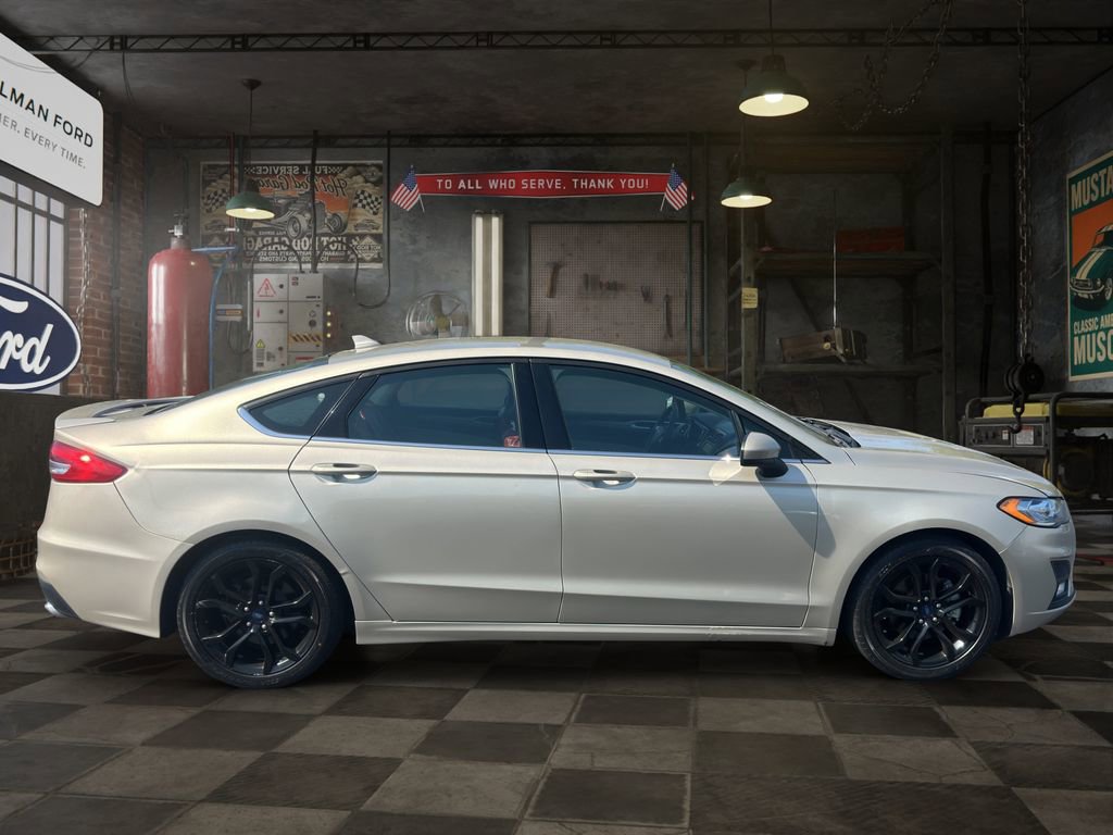 Certified 2019 Ford Fusion SE w/ Equipment Group 151A image 7
