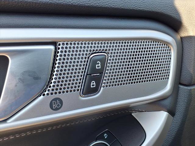 Certified 2023 Ford Explorer Limited image 9