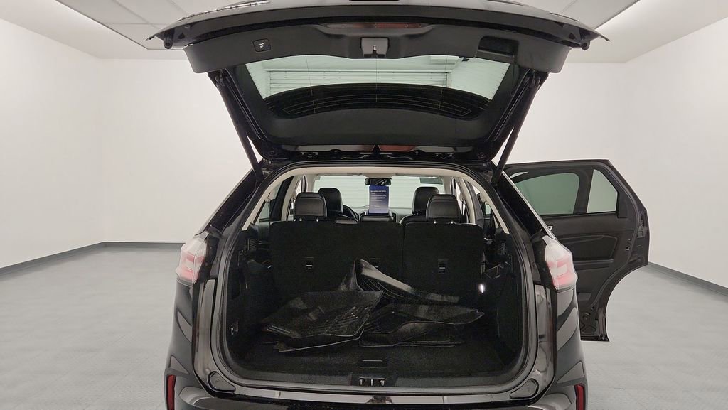 Certified 2024 Ford Edge Titanium image 25