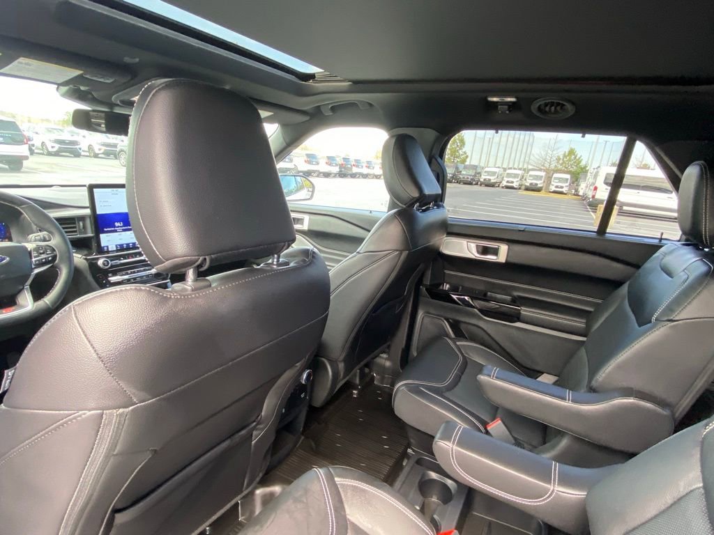 Certified 2021 Ford Explorer ST w/ Equipment Group 401A image 23