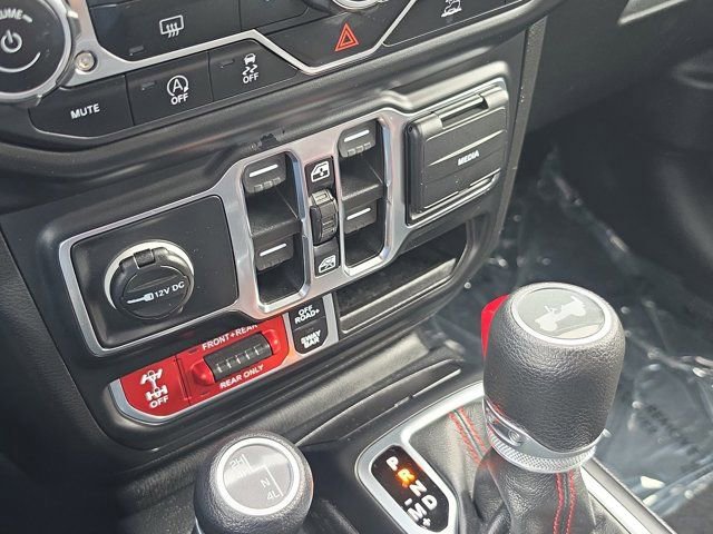 Used 2021 Jeep Wrangler Unlimited Rubicon image 25