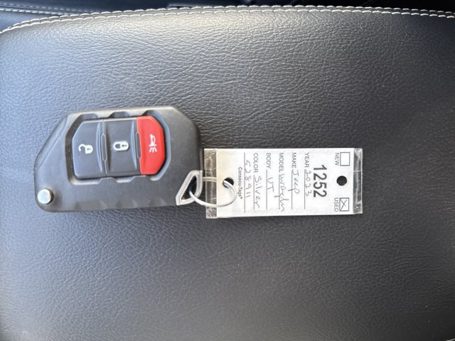 Used 2023 Jeep Wrangler Unlimited Sahara AWD/4WD image 21