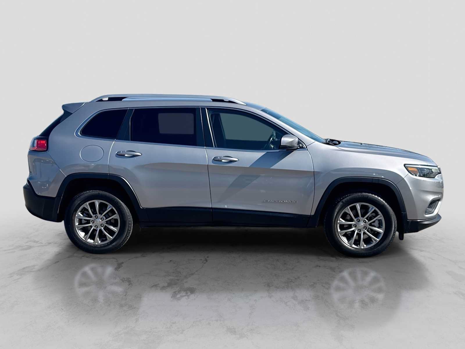 Used 2021 Jeep Cherokee Latitude Lux AWD/4WD image 7