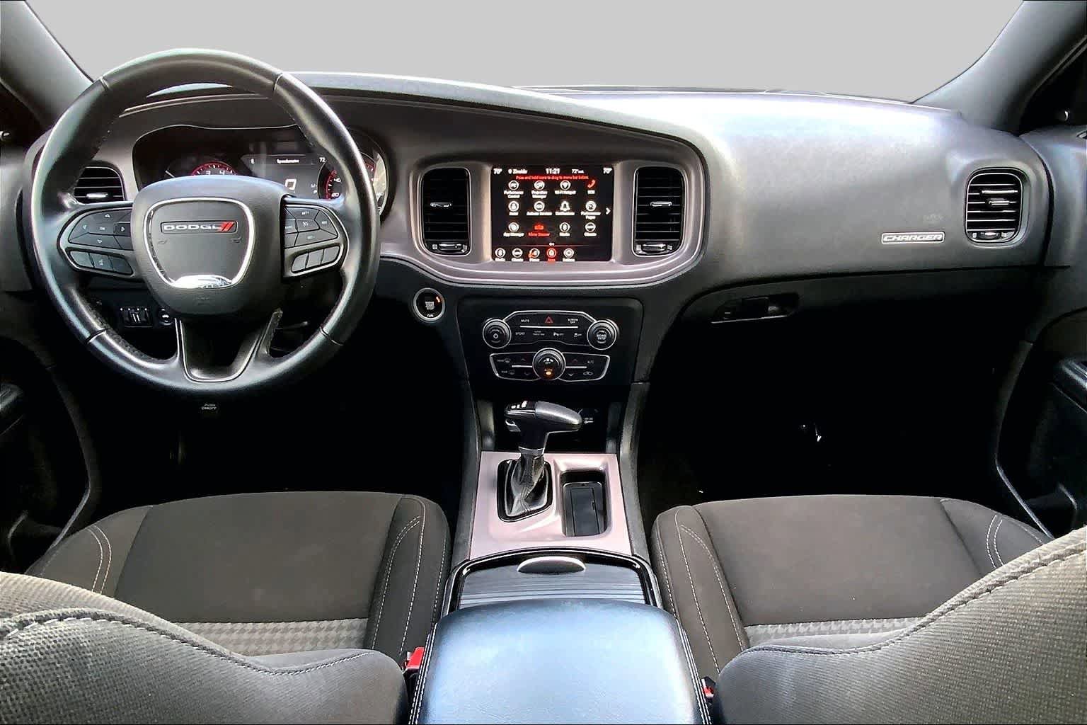 Used 2023 Dodge Charger SXT w/ Blacktop Package AWD/4WD image 16
