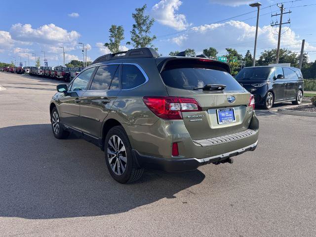 Used 2017 Subaru Outback 2.5i Limited AWD/4WD image 3