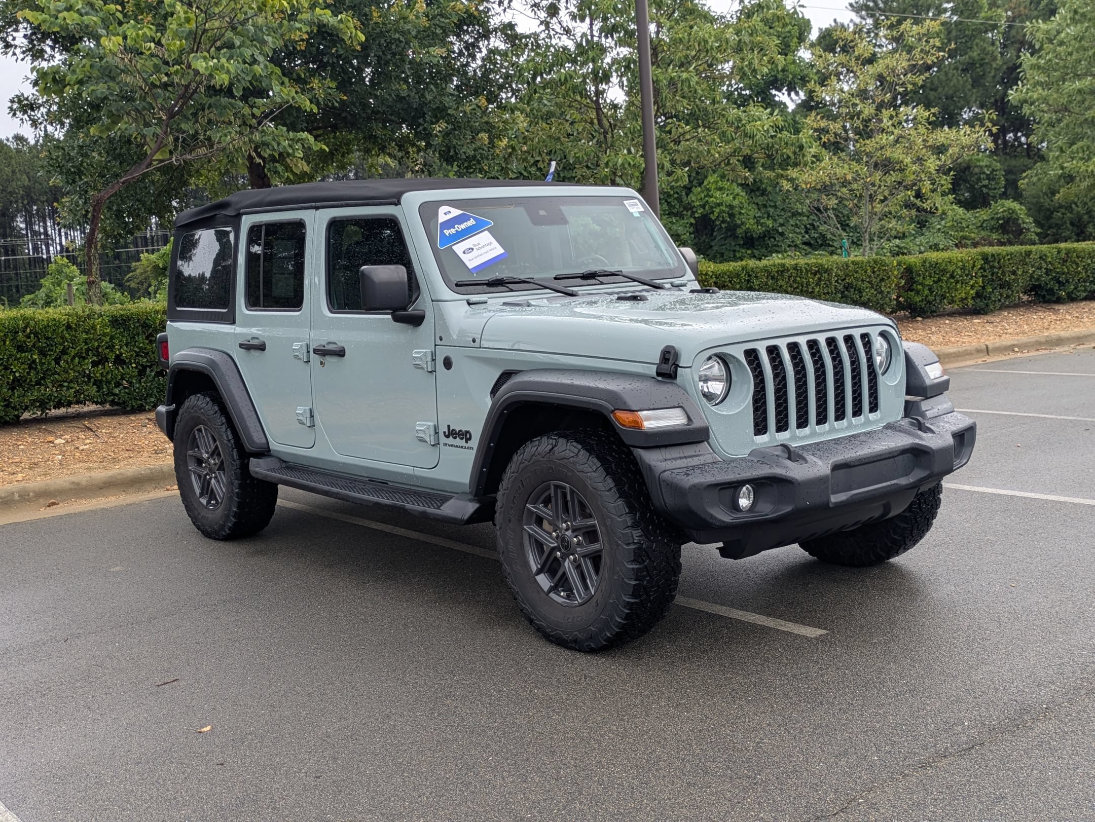Used 2024 Jeep Wrangler Unlimited Sport AWD/4WD image 1
