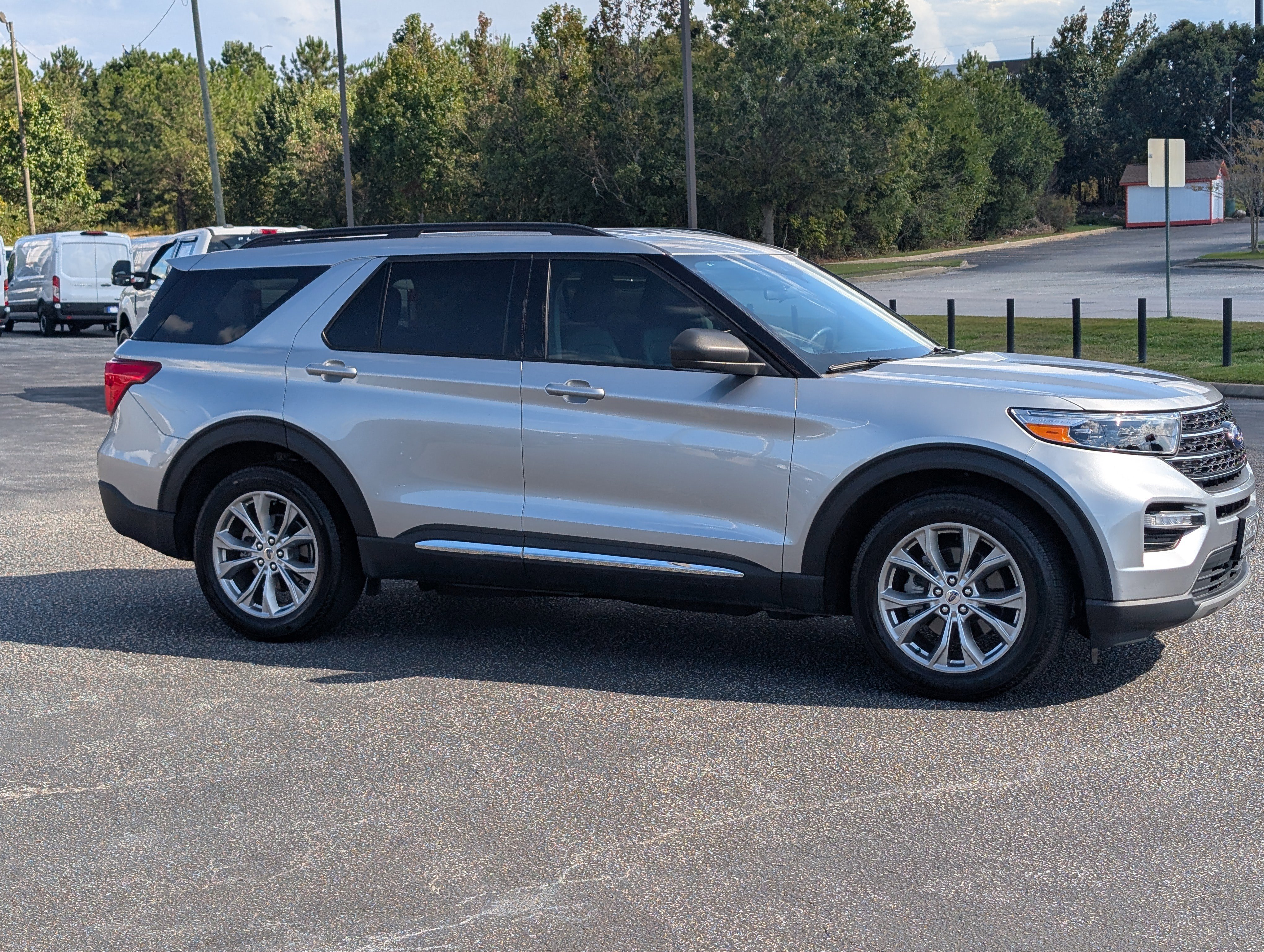 Certified 2023 Ford Explorer XLT w/ Equipment Group 202A image 8