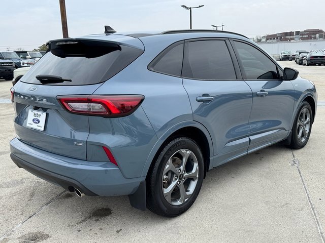 Certified 2023 Ford Escape ST-Line w/ Equipment Group 301A image 5
