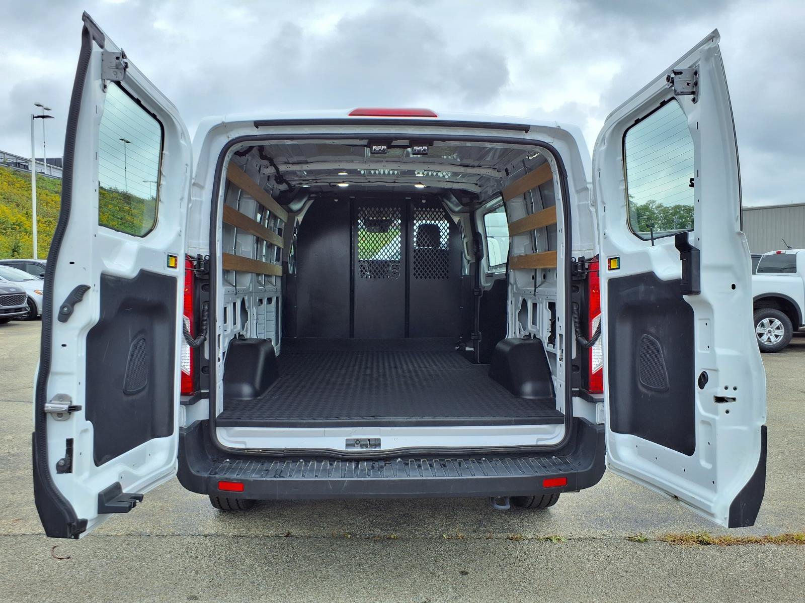Certified 2025 Ford Transit 250 Low Roof w/ Exterior Upgrade Package RWD image 12