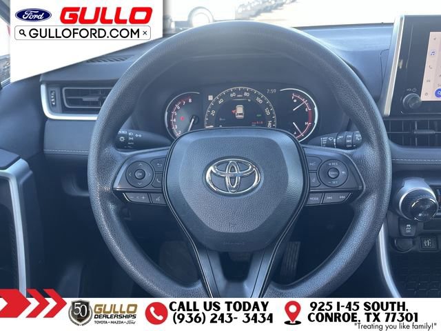 Used 2025 Toyota RAV4 XLE FWD image 12