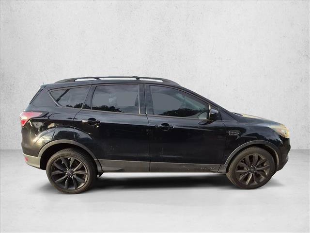 Certified 2017 Ford Escape SE w/ Equipment Group 201A AWD/4WD image 4