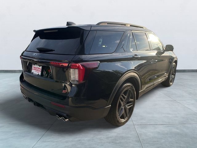 Certified 2025 Ford Explorer ST AWD/4WD image 7