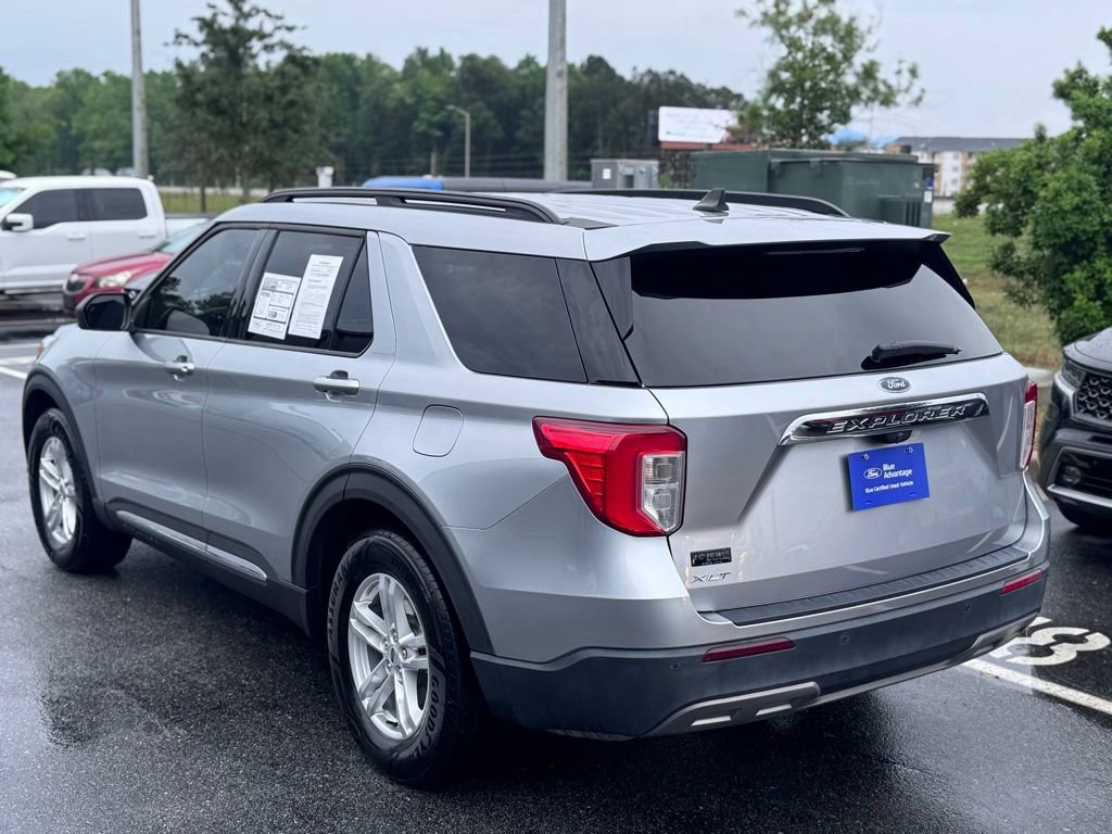 Certified 2022 Ford Explorer XLT w/ Equipment Group 202A RWD image 6