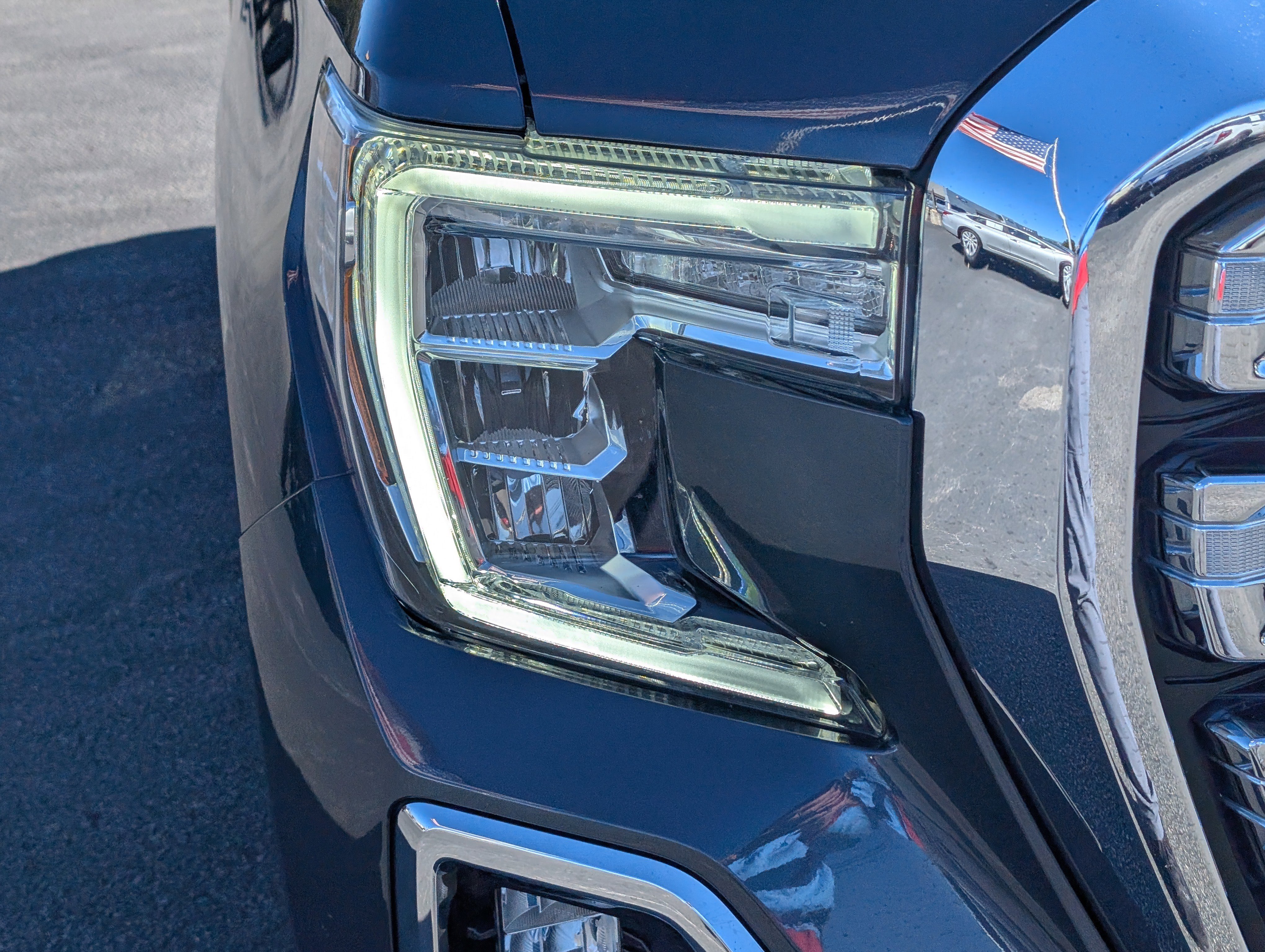 Used 2021 GMC Sierra 1500 SLT w/ X31 Off-Road Package image 5