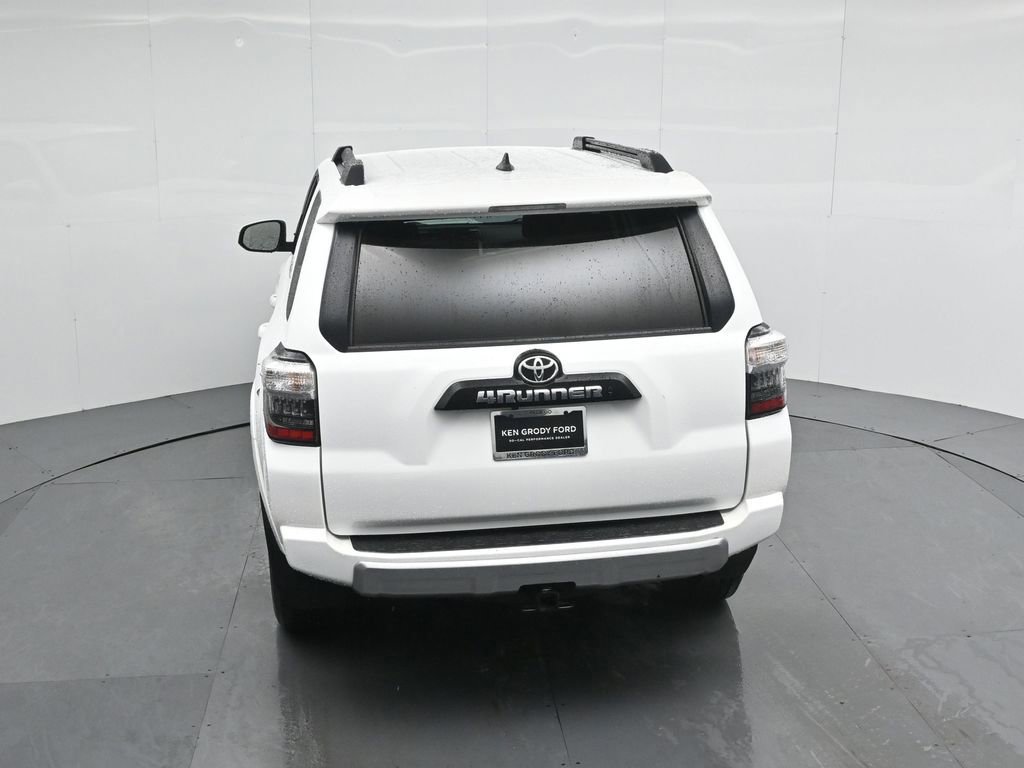 Used 2024 Toyota 4Runner TRD Off-Road image 13