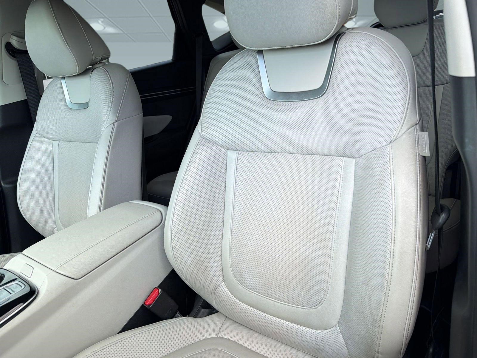 Used 2022 Hyundai Tucson Limited image 23