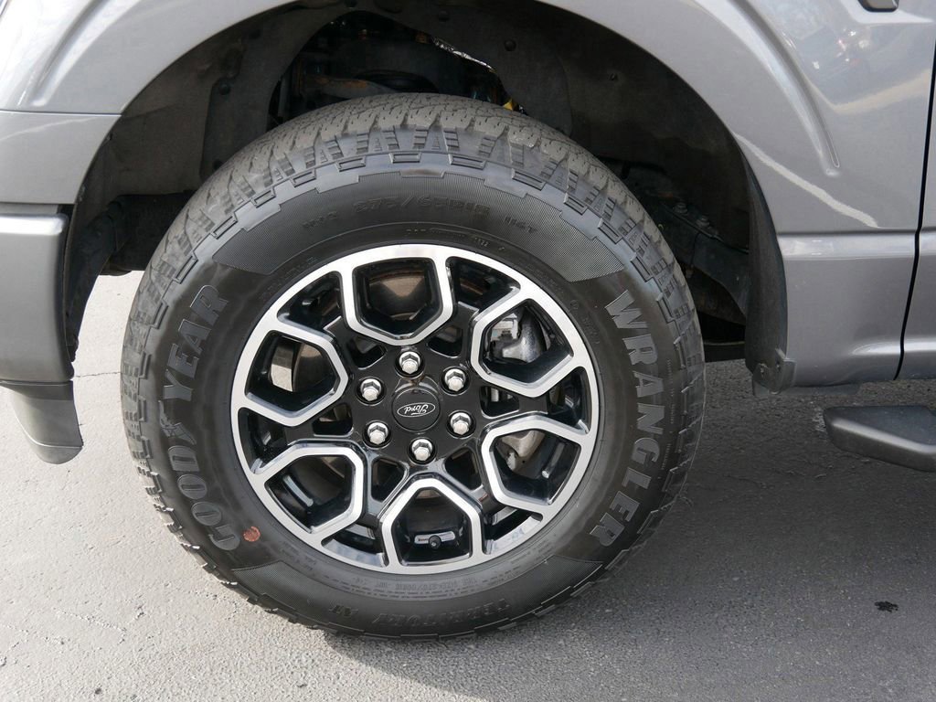 Certified 2022 Ford F150 XLT w/ Equipment Group 302A High image 6