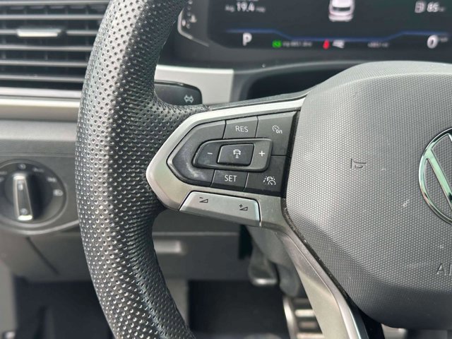 Used 2023 Volkswagen Atlas Cross Sport SEL R-Line image 24