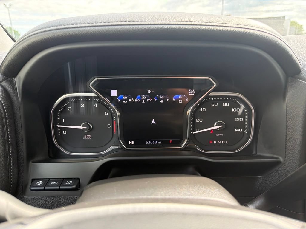 Used 2022 GMC Sierra 1500 Denali w/ Denali Reserve Package AWD/4WD image 18
