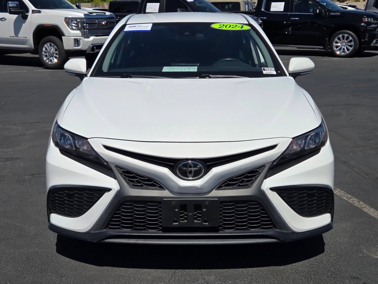 Used 2024 Toyota Camry SE FWD image 8