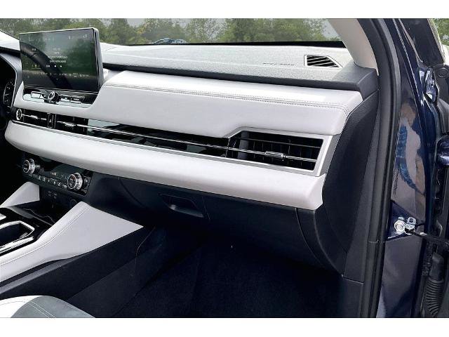 Used 2025 Mitsubishi Outlander SE FWD image 24