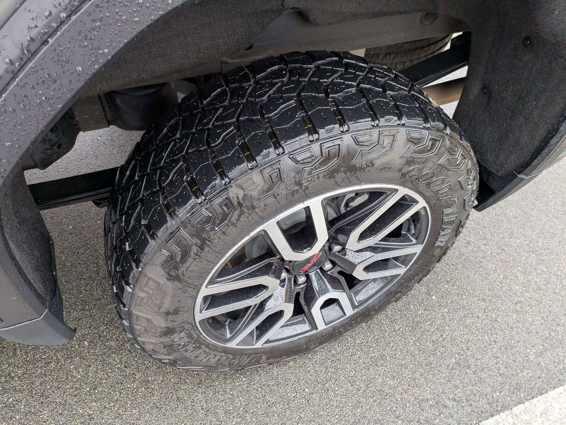 Used 2024 GMC Sierra 1500 AT4 w/ Technology Package image 33