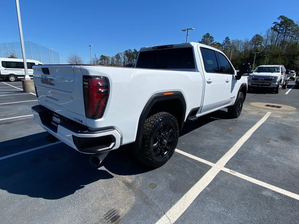 Used 2024 GMC Sierra 2500 AT4 w/ AT4 Preferred Package image 5
