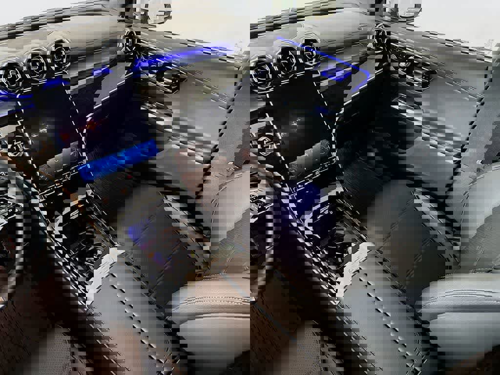 Used 2024 Mercedes-Benz GLC 300 GLC 300 image 14