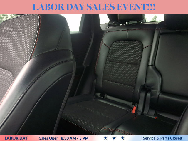 Certified 2025 Ford Escape ST-Line Select AWD/4WD image 16